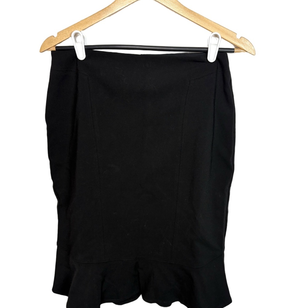 NWT White House Black Market Flounce Pencil Skirt Black Size 6